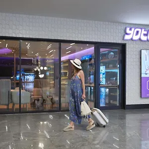 *** Hotel Yotelair Airport, Duty Free - International Transit Area Türkei